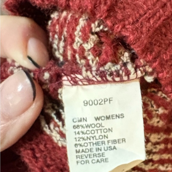 Woolrich Red and Cream Knit Cardigan - Picture 4 of 4